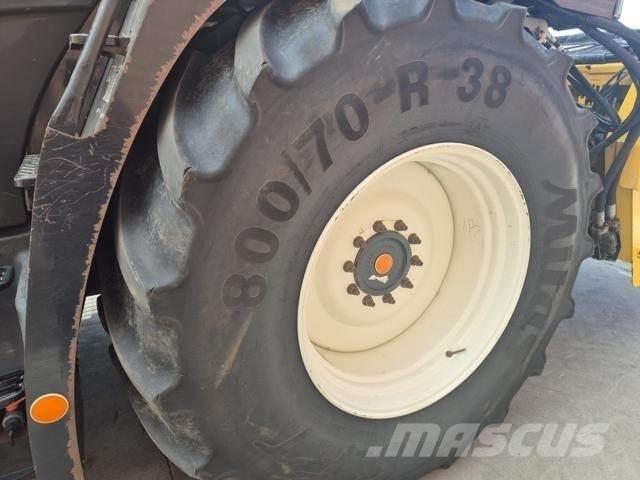 New Holland FR700 Önjáró szecskázók