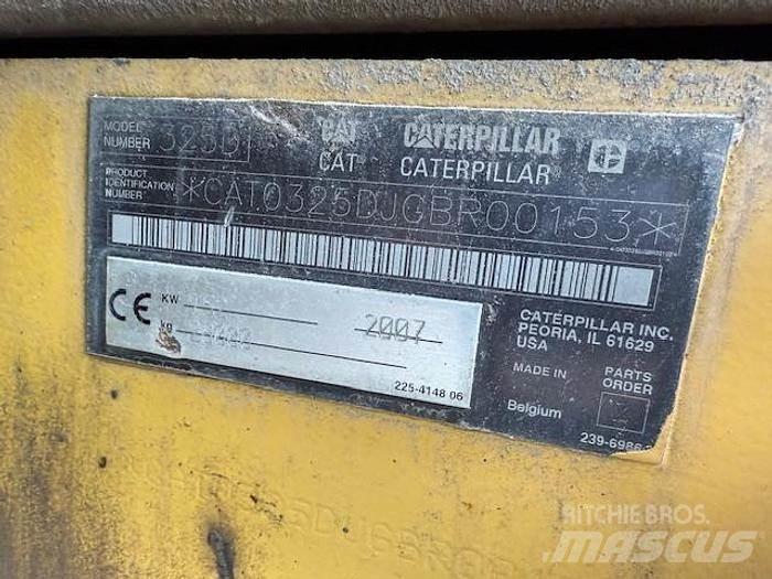 CAT 325 DLN Speciális kotrók