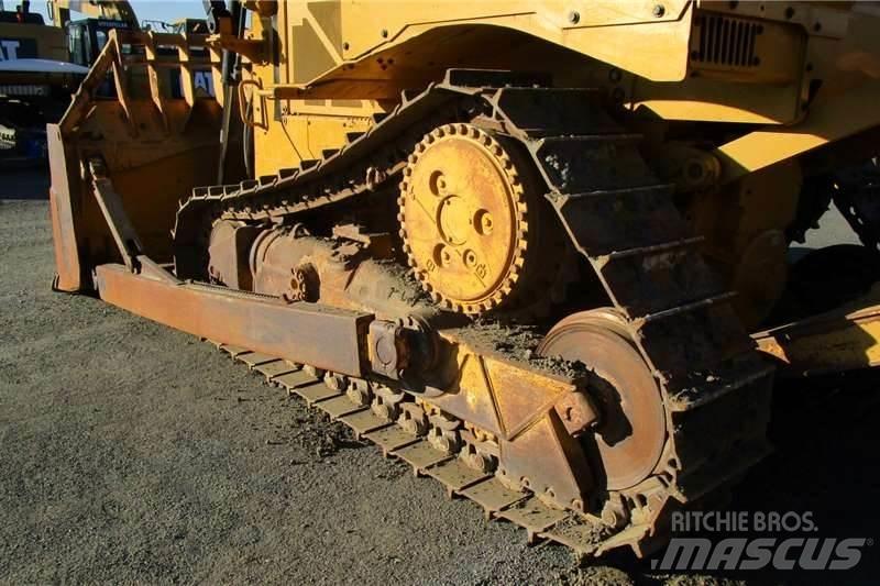 CAT D6R2 lánctalpas dózerek