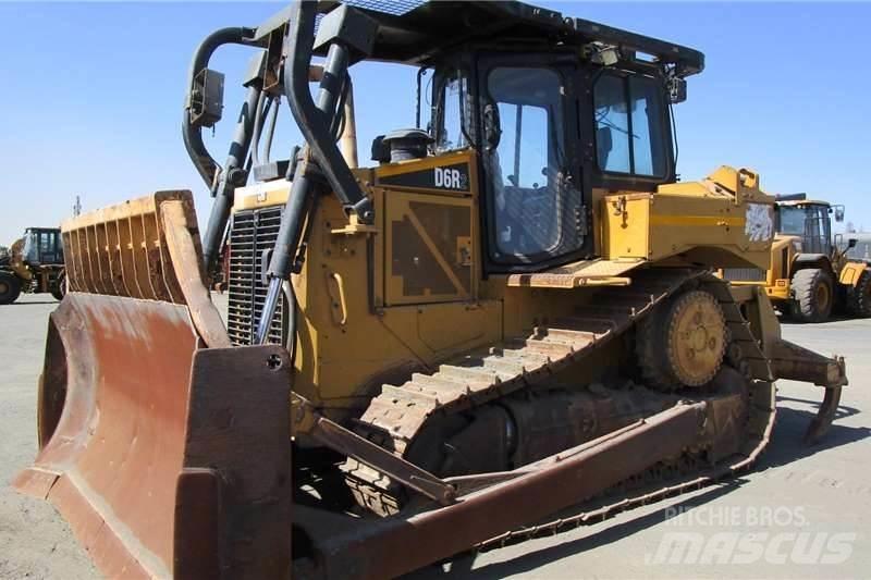 CAT D6R2 lánctalpas dózerek