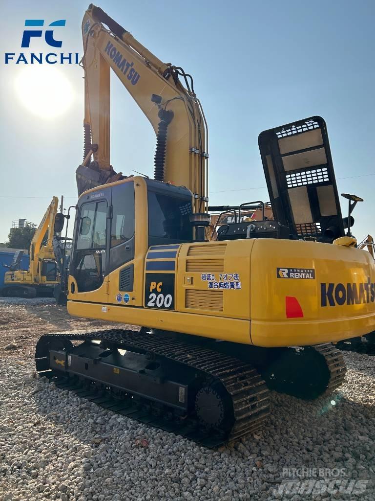Komatsu PC 200-8 Lánctalpas kotrók
