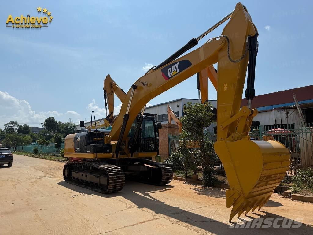 CAT 329 D2L Lánctalpas kotrók