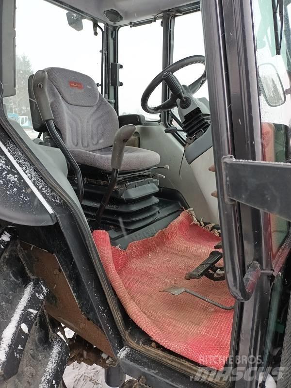 Valtra A 93 HITECH Traktorok