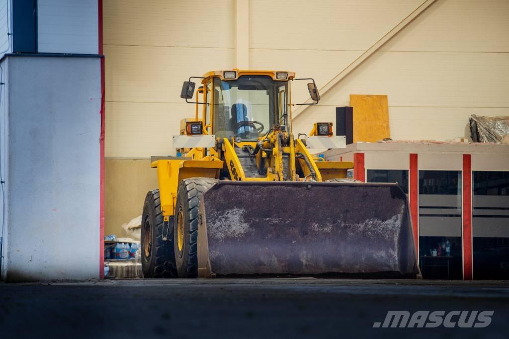 JCB 456 B Gumikerekes homlokrakodók