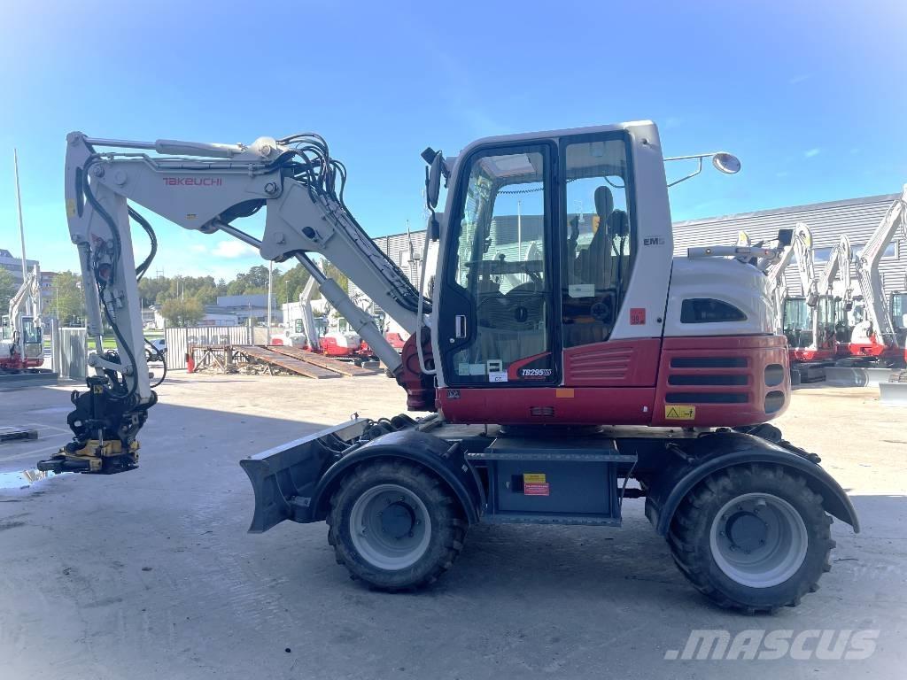 Takeuchi TB 295 W Gumikerekes kotrók