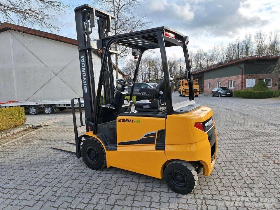 Hyundai 25 BH-9 Építőipar - Egyebek