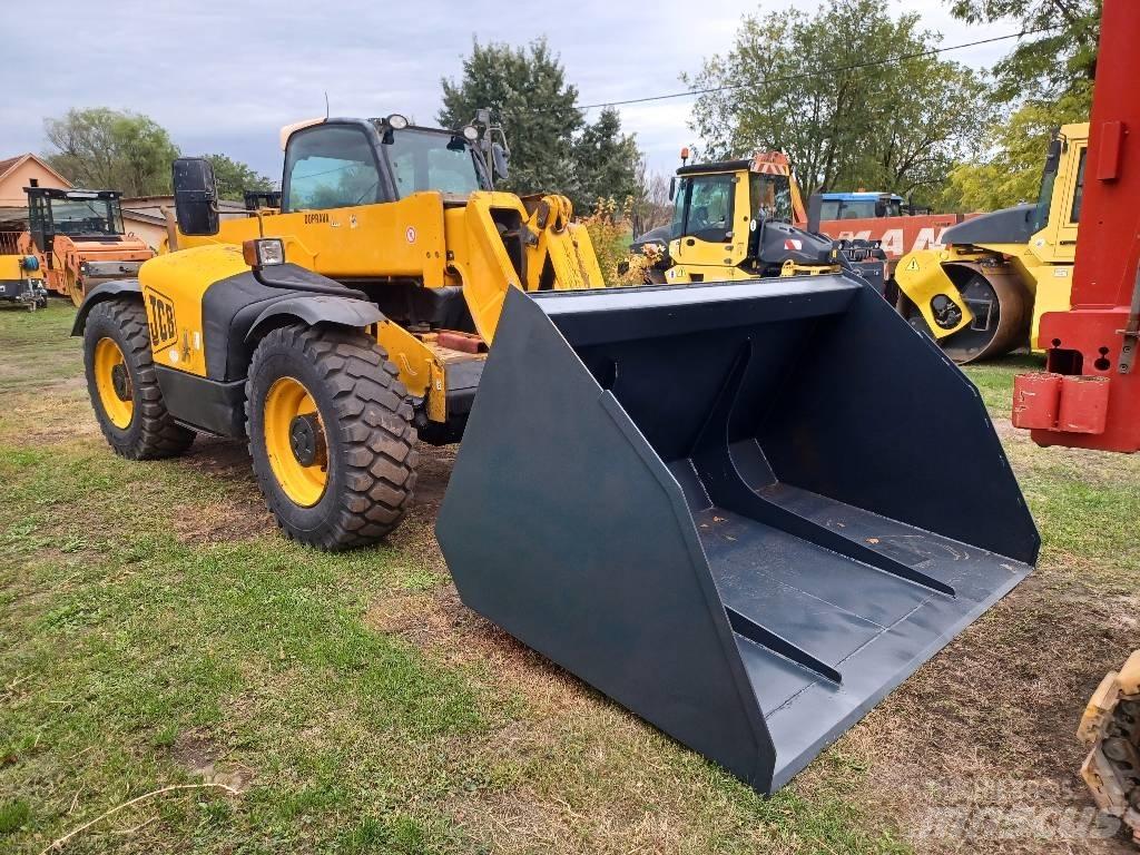 JCB 541-70 Teleszkópos mezőgazdasági rakodók