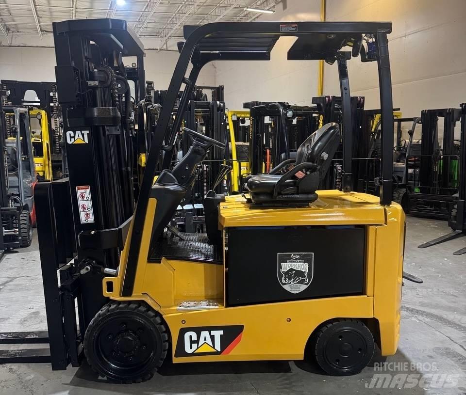 CAT EC30N2 Elektromos targoncák