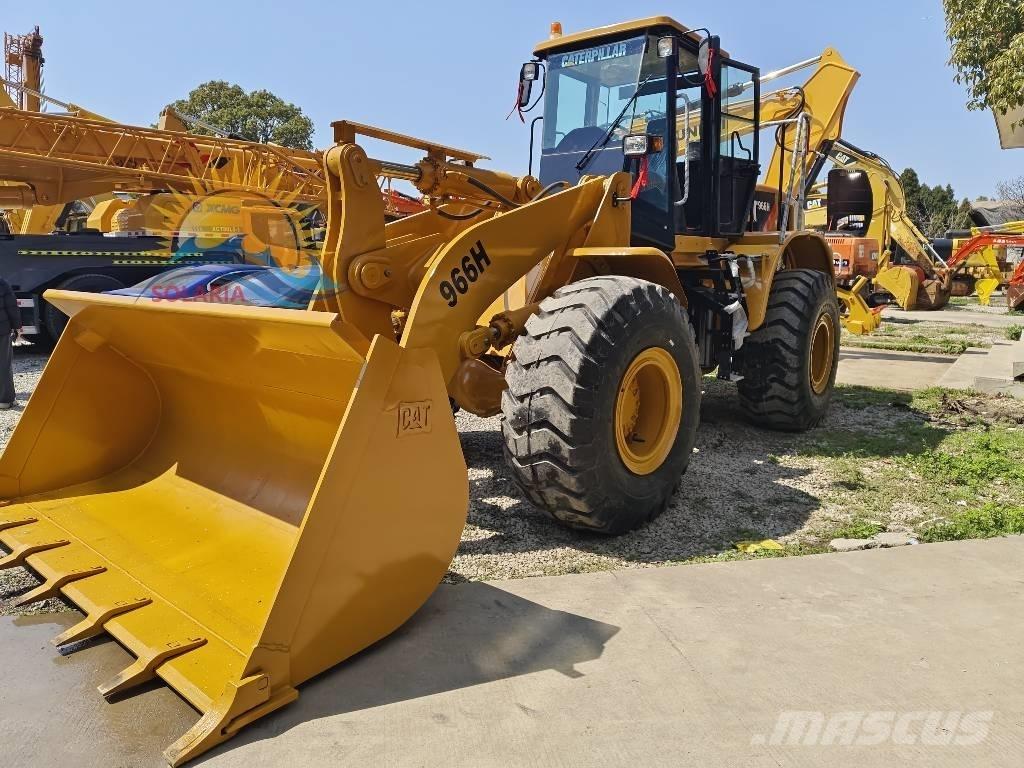 CAT 966 H Gumikerekes homlokrakodók