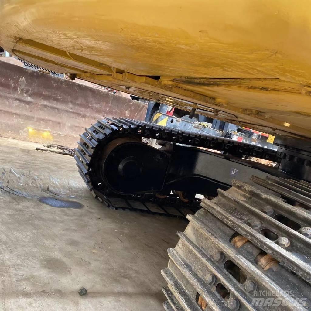 CAT 320 GC Lánctalpas kotrók