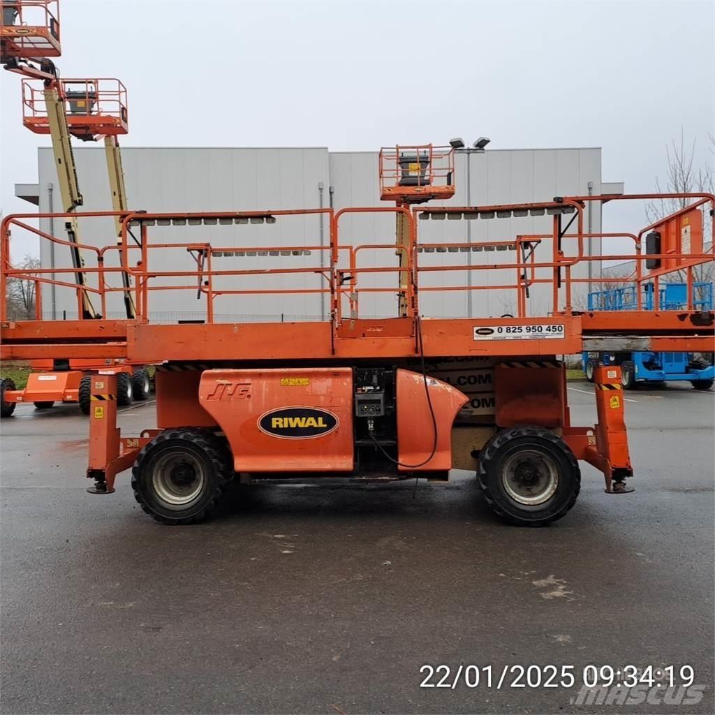 JLG 3394RT Ollós emelők