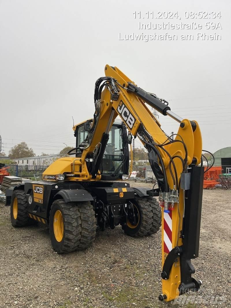JCB HydraDig 110W Gumikerekes kotrók