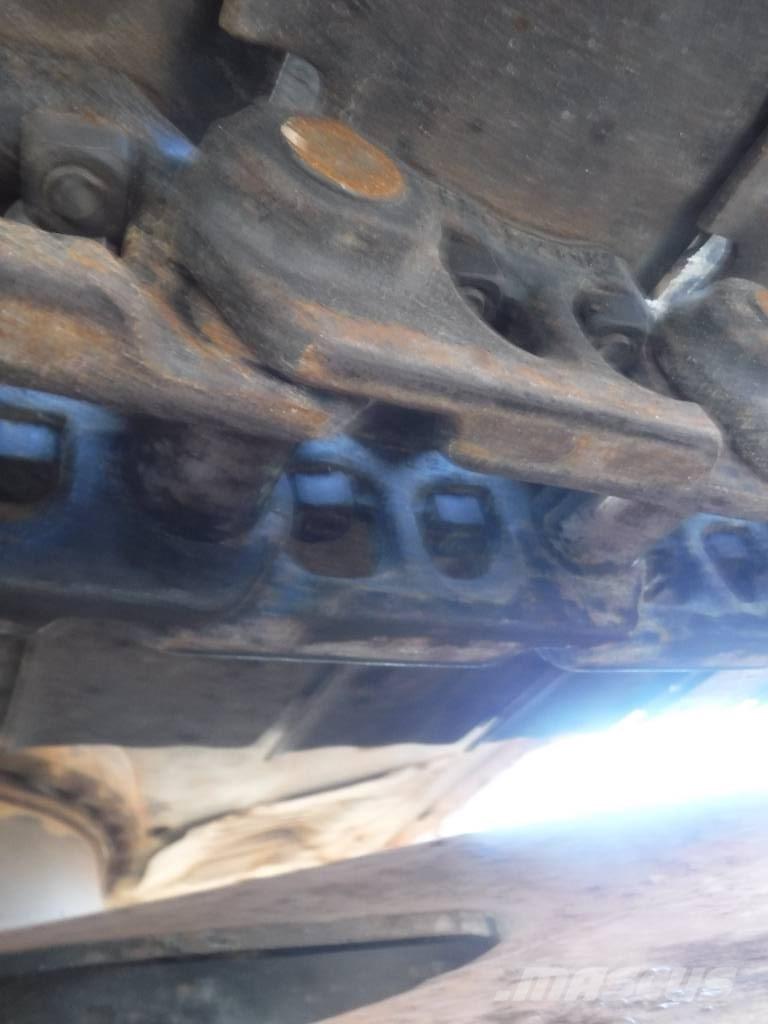 Hitachi ZX 135 US-6 Lánctalpas kotrók