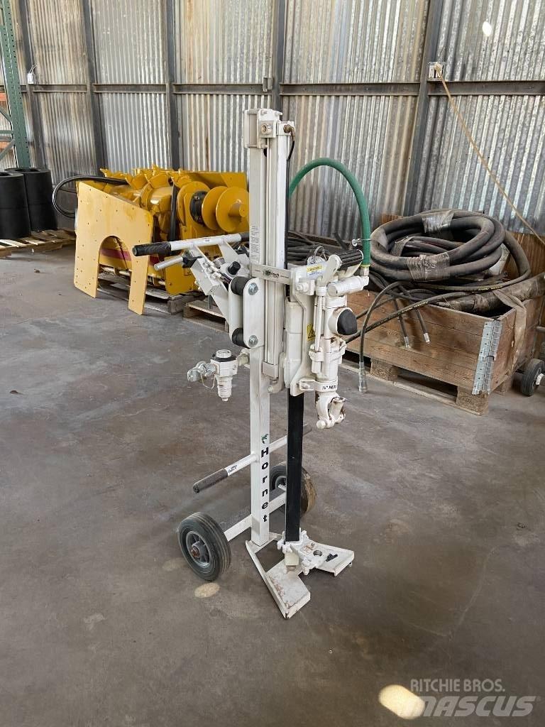  Minnich Hornet 24/22 Beton tartozékok