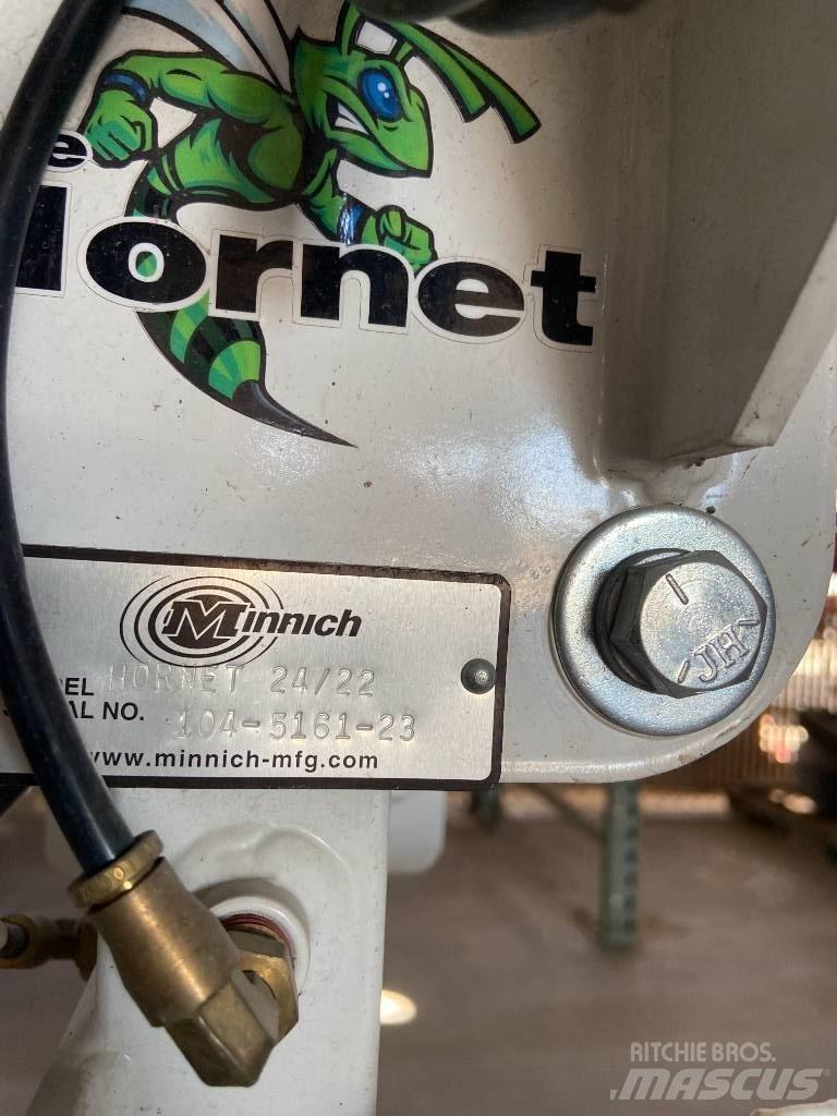  Minnich Hornet 24/22 Beton tartozékok