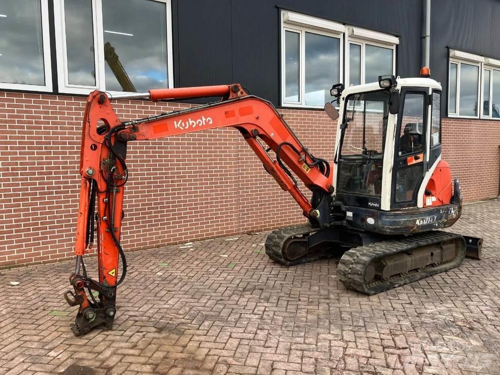 Kubota KX121-3 Mini kotrók < 7t