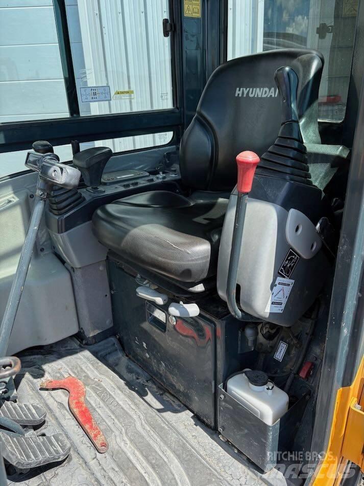 Hyundai R25Z-9 AK Mini kotrók < 7t