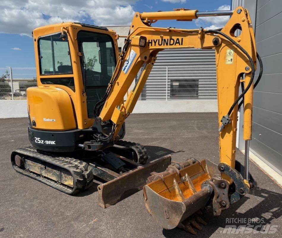 Hyundai R25Z-9 AK Mini kotrók < 7t