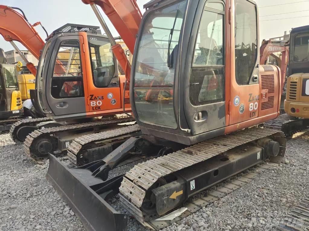 Hitachi ZX 80 Közepes (midi) kotrók 7 t - 12 t