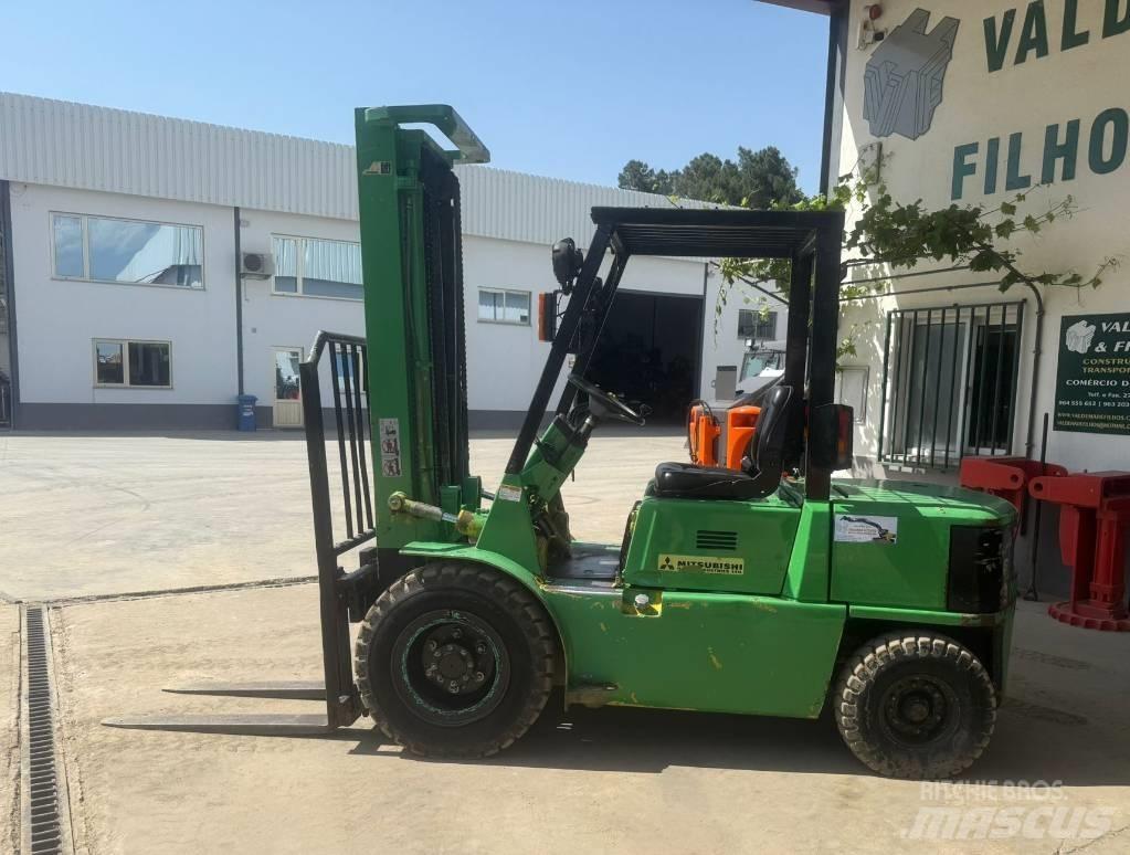 Mitsubishi FD 30 Dízel targoncák