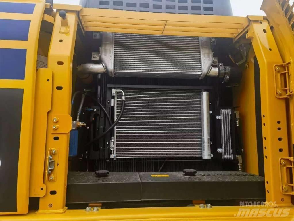 Komatsu PC 210 Lánctalpas kotrók