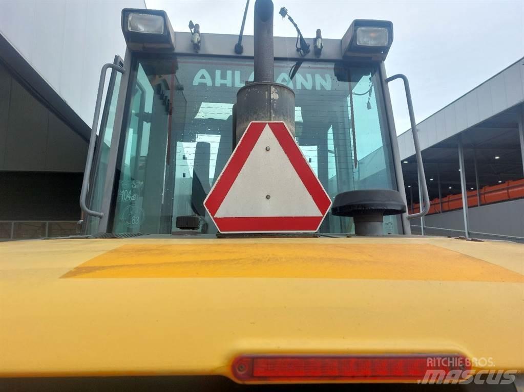 Ahlmann AZ 150 E Gumikerekes homlokrakodók