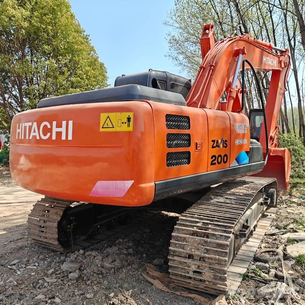 Hitachi ZX200 Lánctalpas kotrók