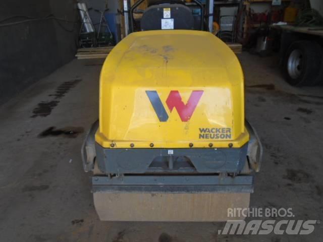 Wacker Neuson RD 12 Ikerdobos hengerek