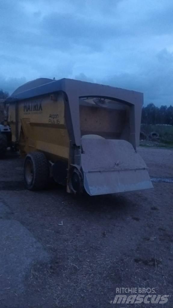  Matrix Argon Plus 16 Takarmánykeverők