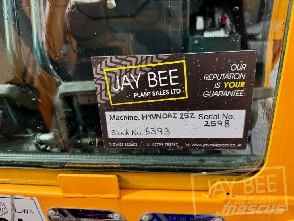 Hyundai R25Z-9 AK Mini kotrók < 7t