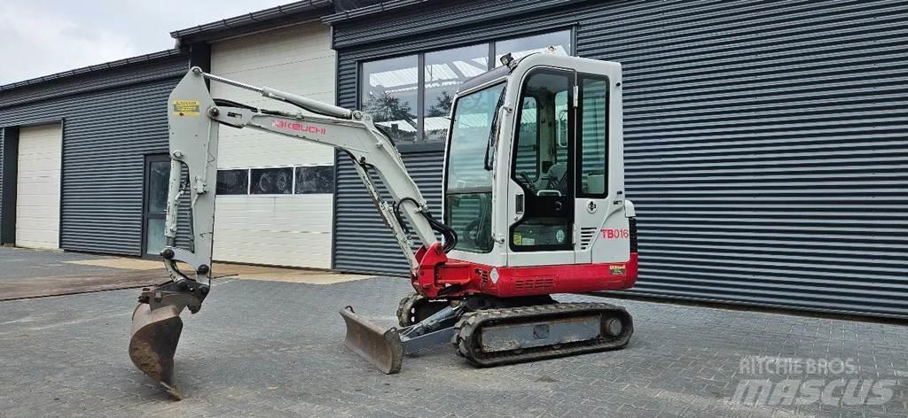 Takeuchi TB016 Mini kotrók < 7t