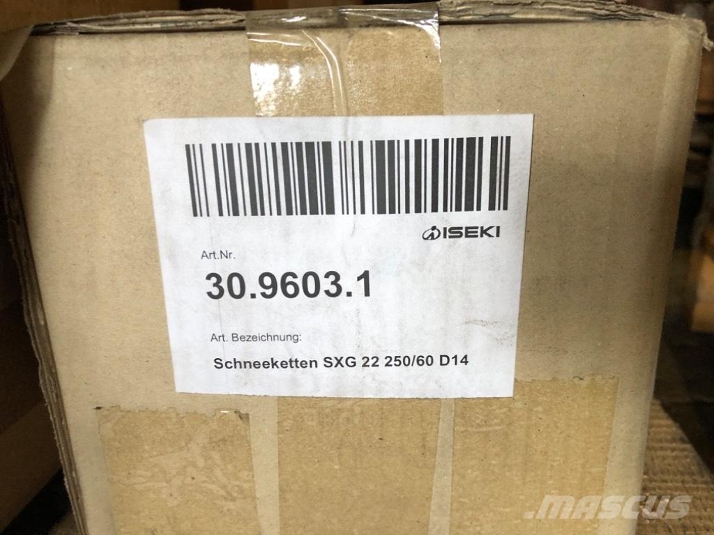 Iseki SXG 22 Ráülős fűnyírók