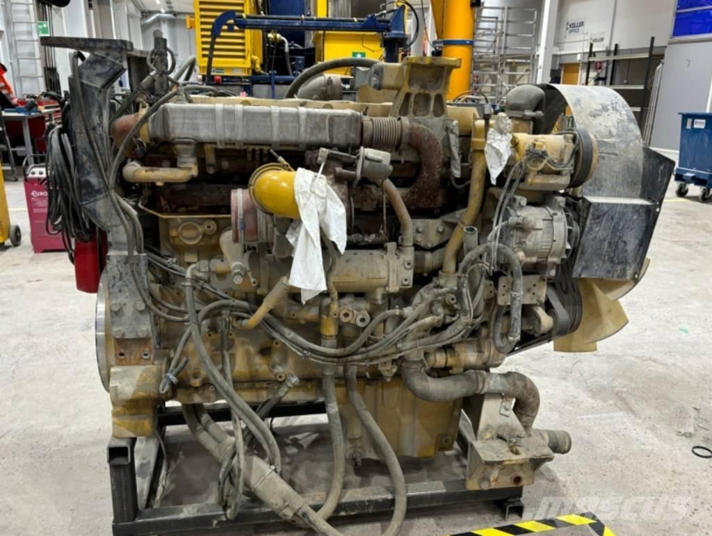 CAT 352 Motorok
