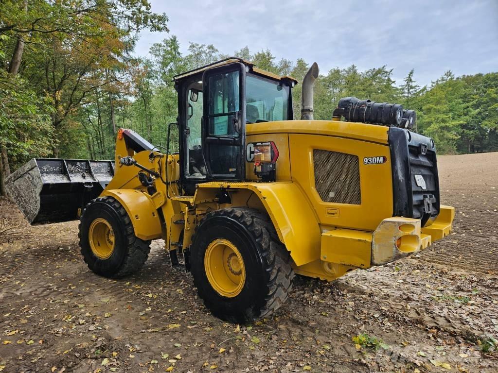 CAT 930 M Gumikerekes homlokrakodók