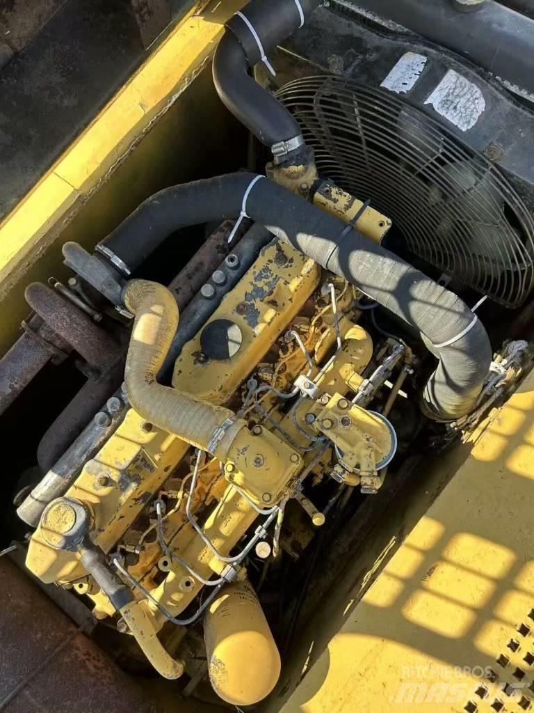 CAT 320 B L Lánctalpas kotrók
