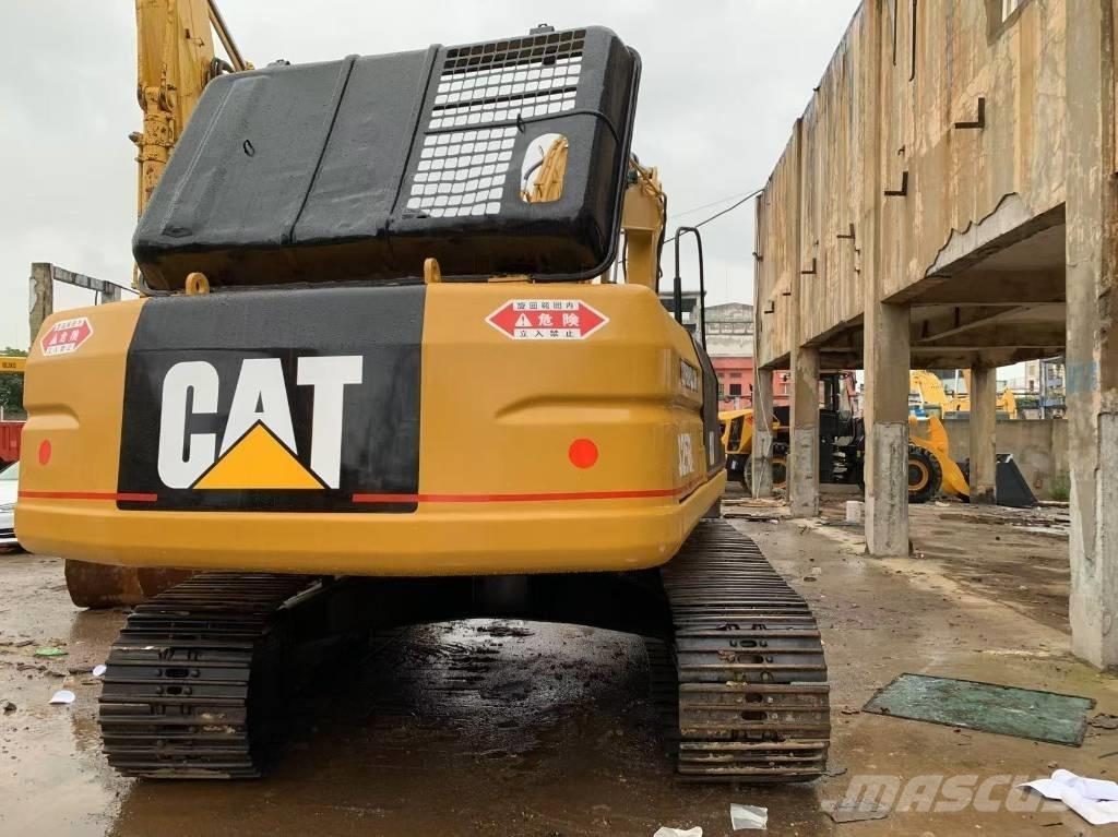 CAT 325 B L Lánctalpas kotrók