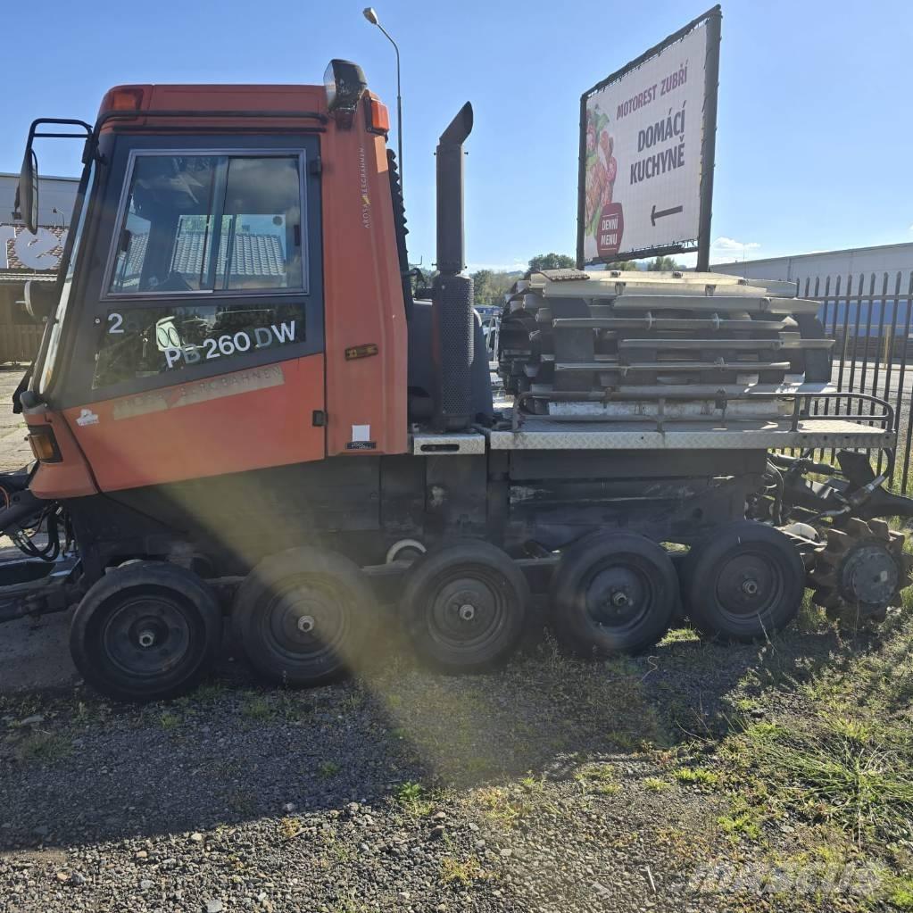 Kässbohrer PB 260 D Sípálya kezelő gépek