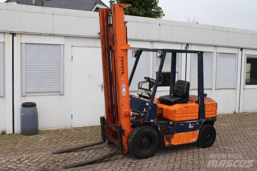 Toyota 5 FD 25 Dízel targoncák