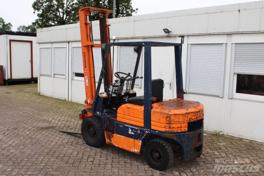 Toyota 5 FD 25 Dízel targoncák