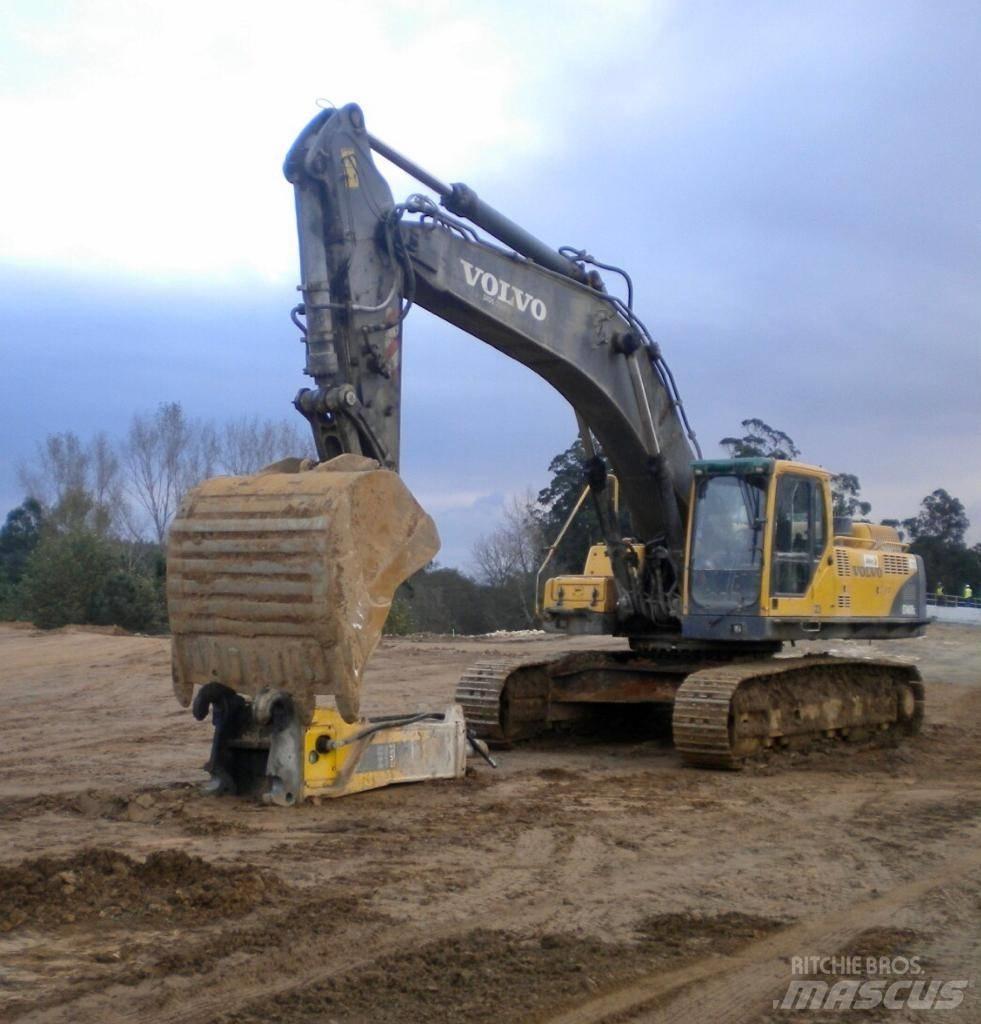 Volvo EC 460 B LC Lánctalpas kotrók