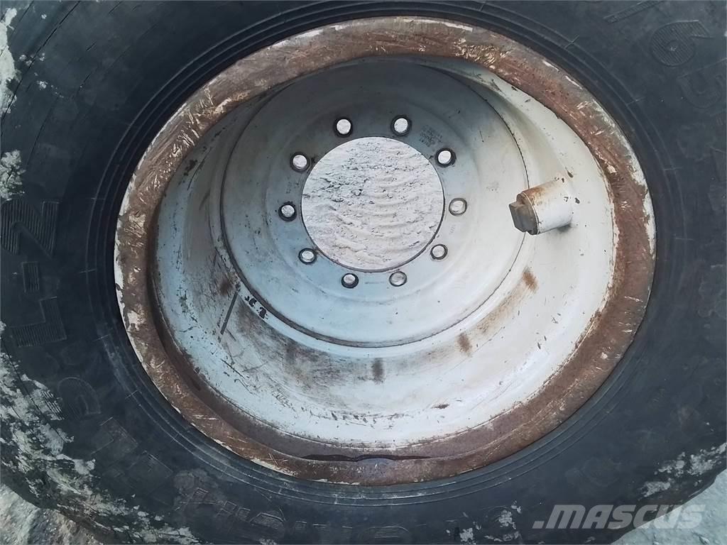 Valmet 890 20x26,5 Gumiabroncsok, kerekek és felnik