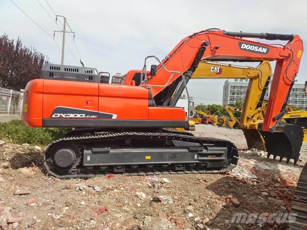Doosan DX 300 LC-9C Lánctalpas kotrók