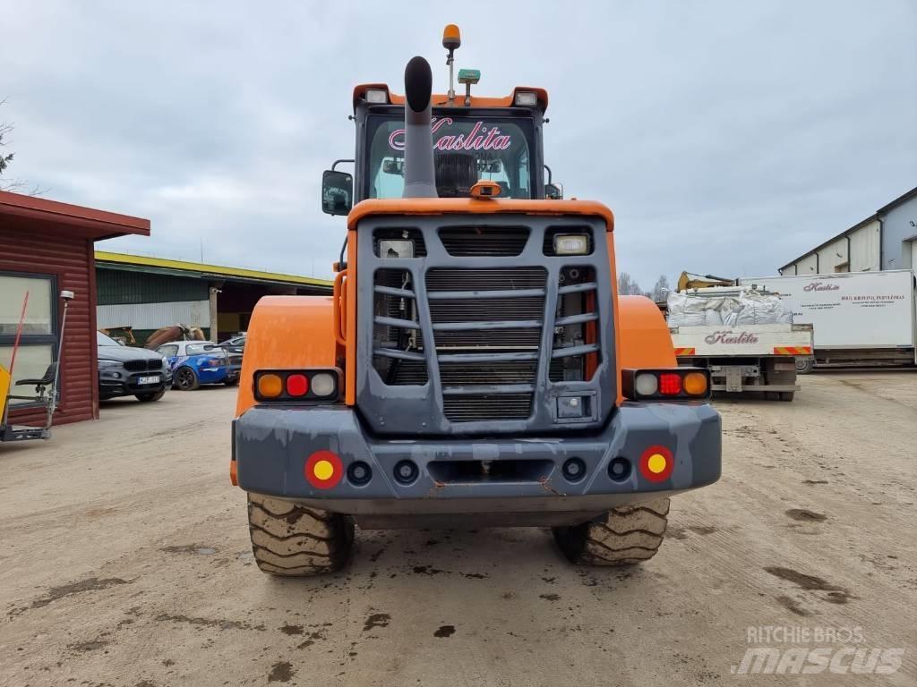 Doosan DL 200-3 Gumikerekes homlokrakodók