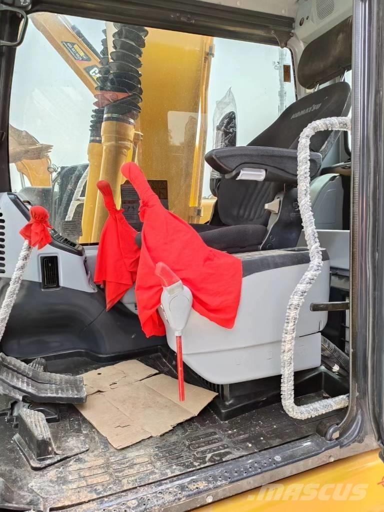 Komatsu PC 110 Közepes (midi) kotrók 7 t - 12 t