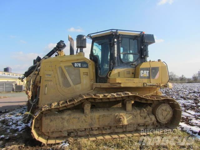 CAT D 7 E lánctalpas dózerek