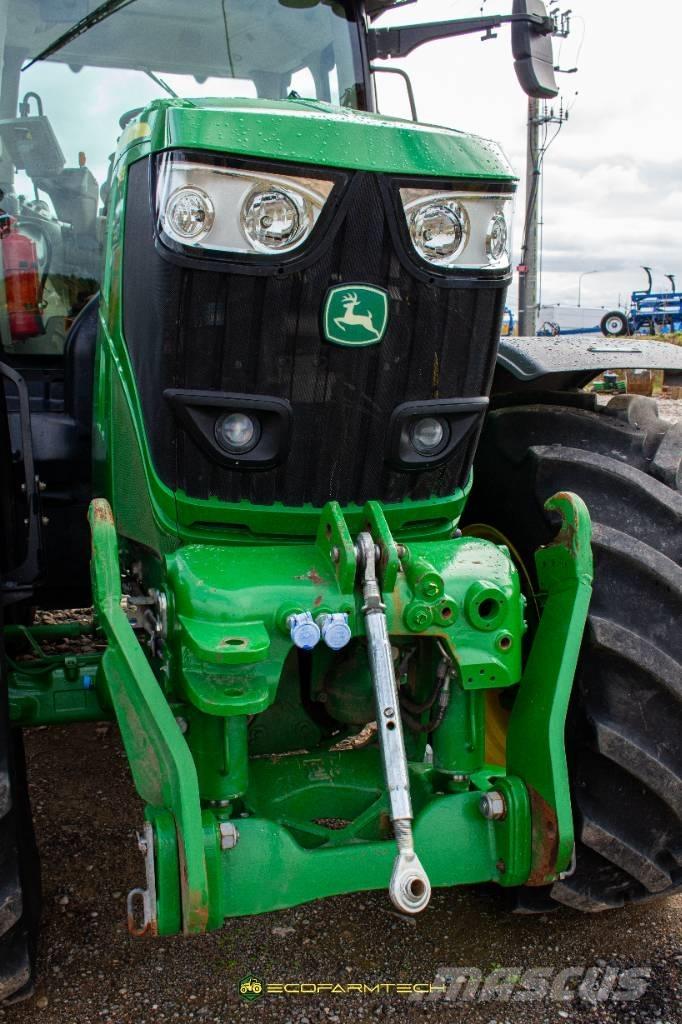 John Deere 6215 R Traktorok