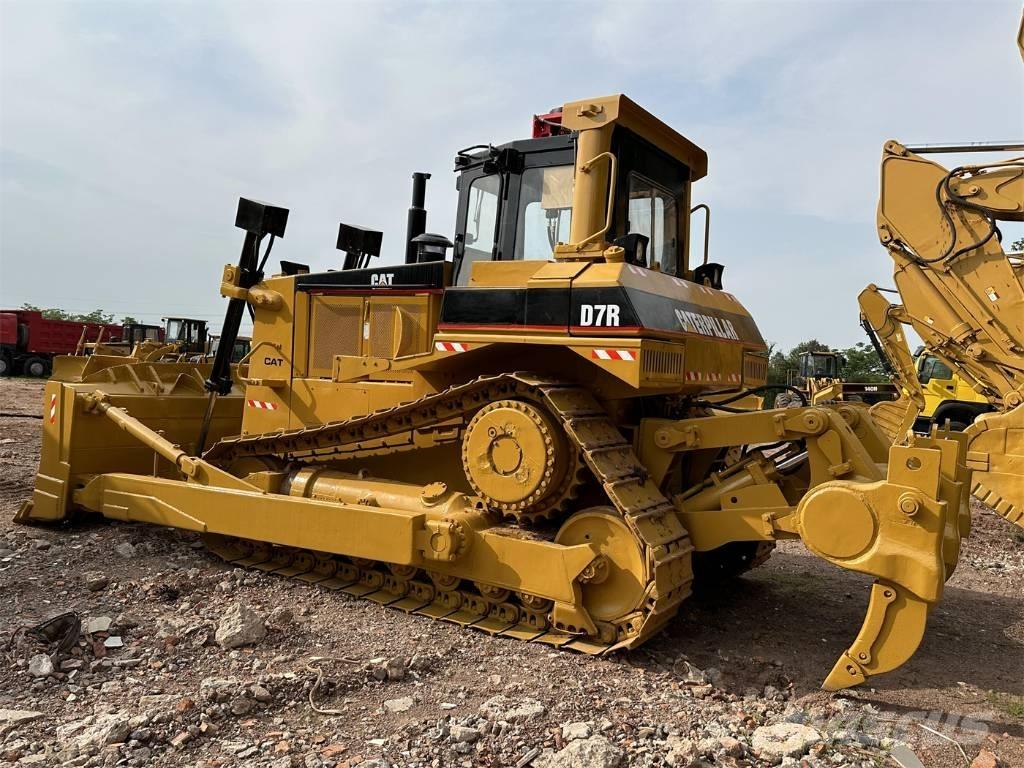 CAT D 7 R lánctalpas dózerek