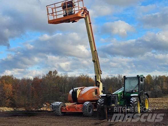 JLG 600AJ Karos emelők