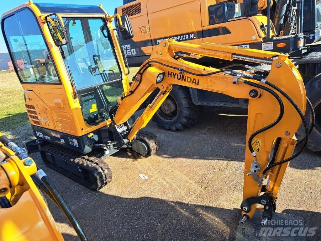 Hyundai R18-9AK Mini kotrók < 7t