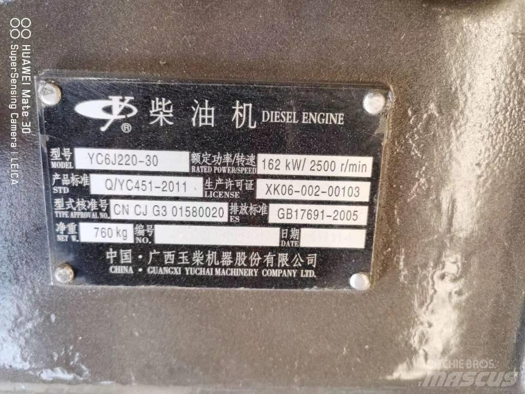 Yuchai YC6J220-30 Motorok